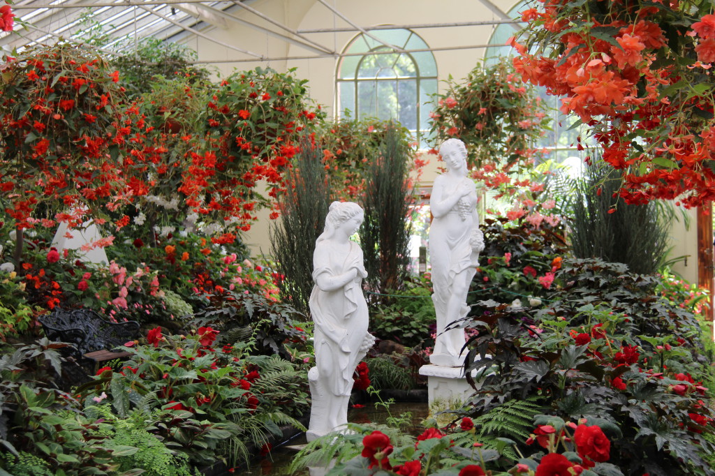 The conservatory in Fitzroy gardens The conservatory in Fitzroy gardens