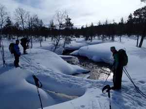 Crossing a river in Luirojärvi