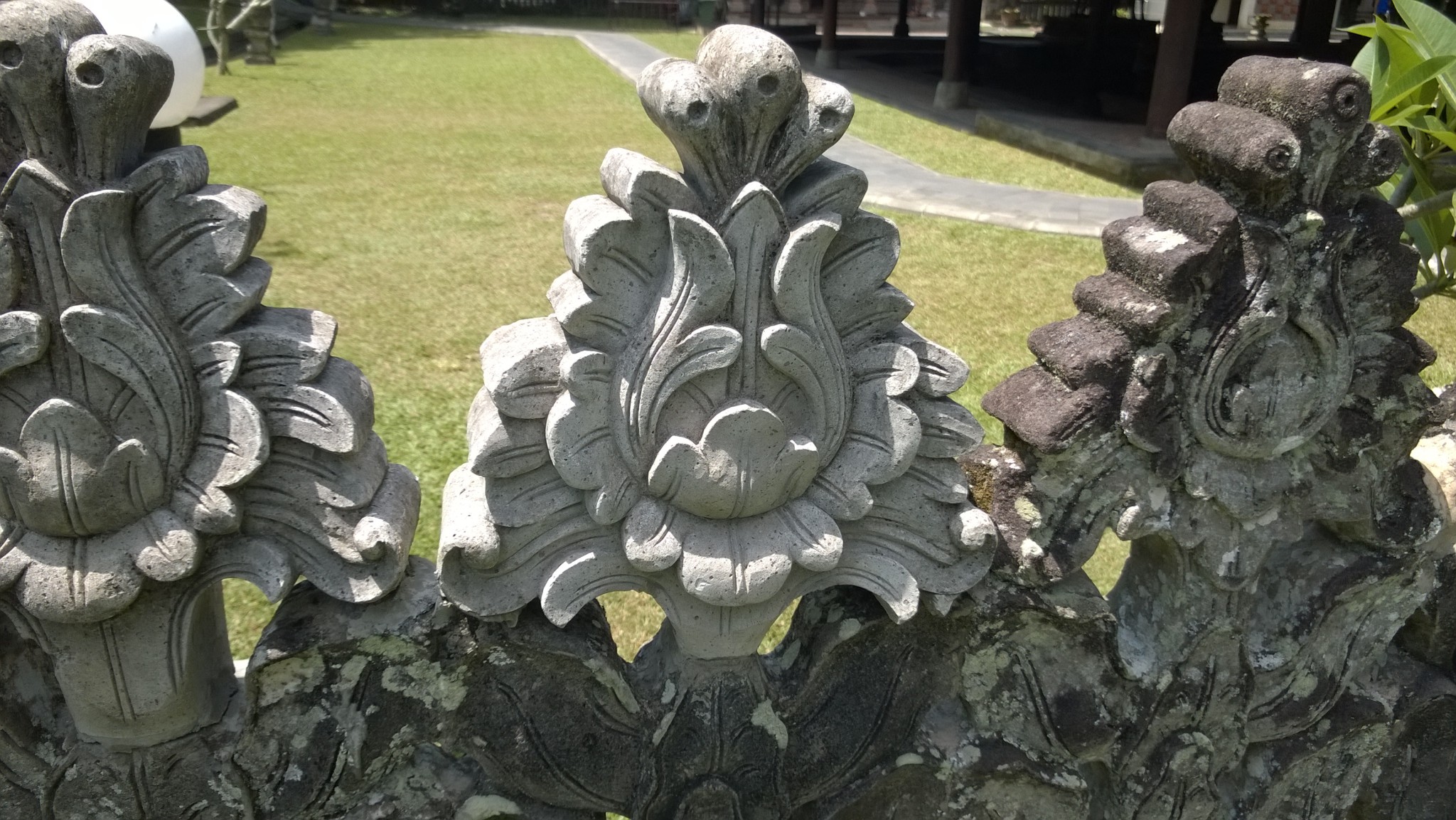 Decorated temple walls of Bali, Indonesia Decorated temple walls of Bali, Indonesia