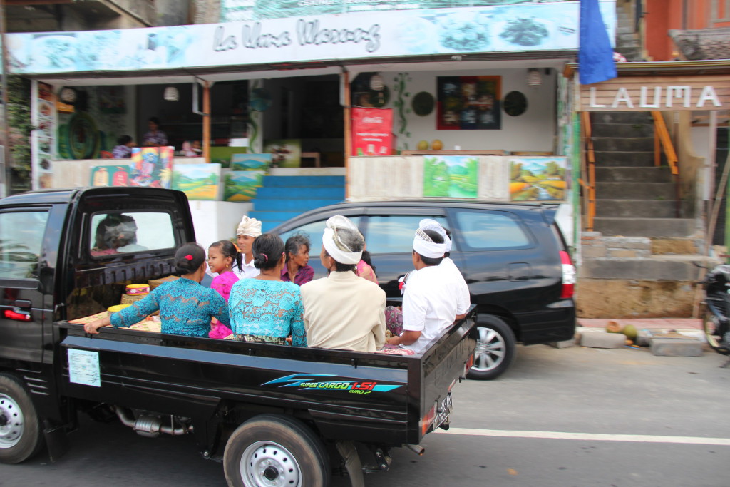 Central Bali day trip: traffic in Bali