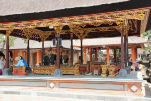 Pura Desa temple, drive in Central Bali