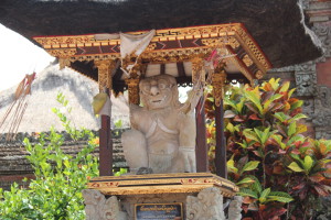 Pura Desa temple statue