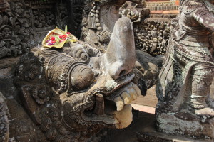 Pura Desa temple statue