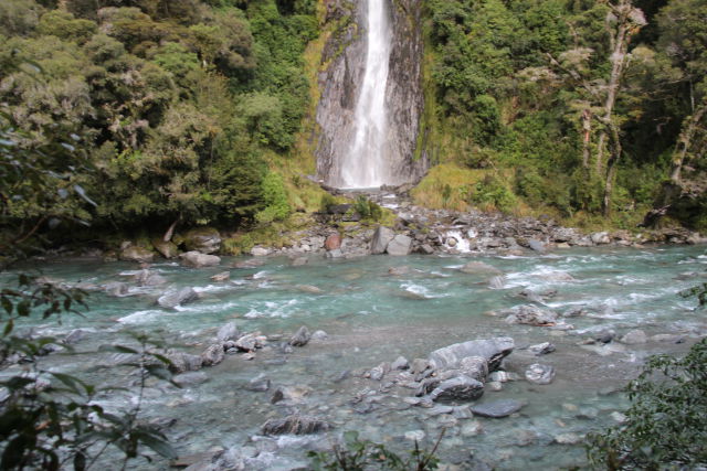 Thunder Creek Falls, Mount Aspiring National Park Thunder Creek Falls, Mount Aspiring National Park