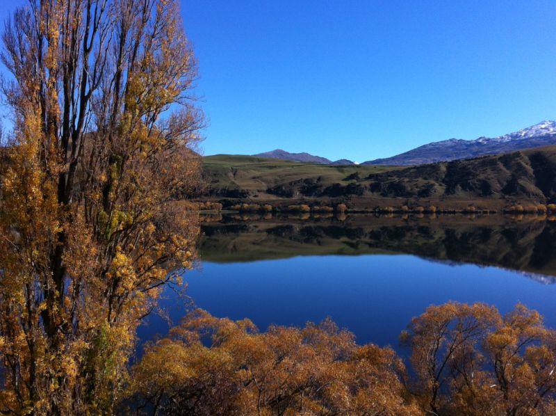 Queenstown to Mount Cook: Lake Hayes Lake Hayes New Zealand