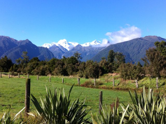Mount Cook from Lake Matheson Mount Cook from Lake Matheson