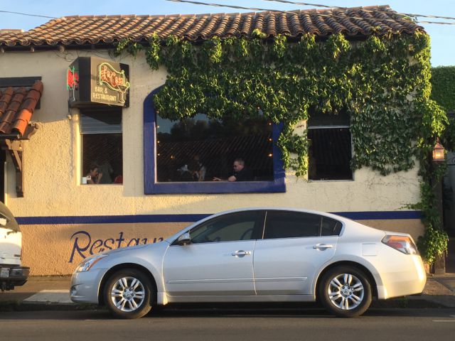 Dining in Sonoma, California