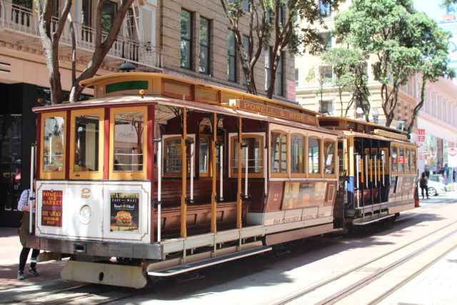 San Francisco cable car turning point