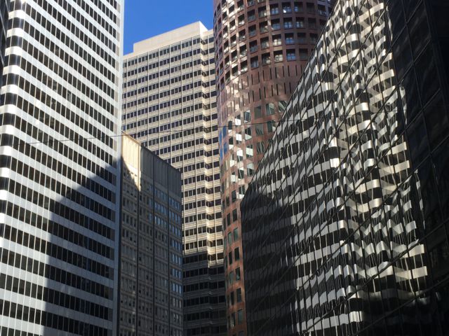 San Francisco sightseeing: downtown skyscrapers