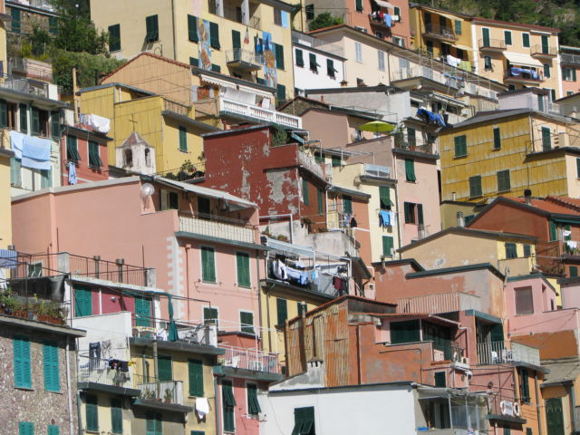 Hiking Cinque Terre Trails Riomaggiore houses Cinque Terre Riomaggiore