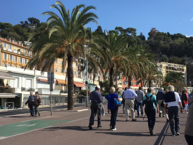 Promenade des Anglais Nice in one day, walking on Promenade des Anglais