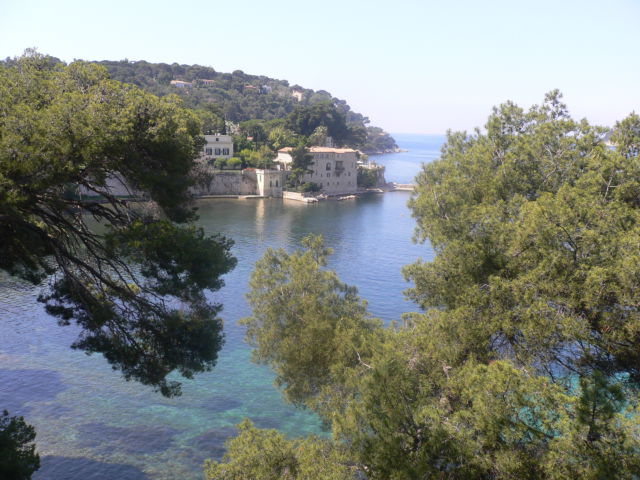 Walk around Cap-Ferrat, sea view Walk around Cap-Ferrat, sea view
