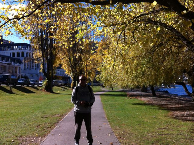 Queenstown walk in Saint Omer Park