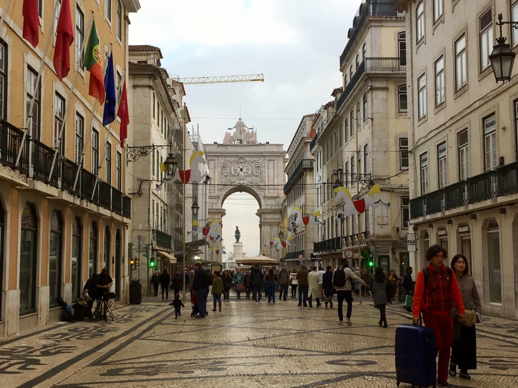 Touring Lisbon on tram 28: Rua Augusta