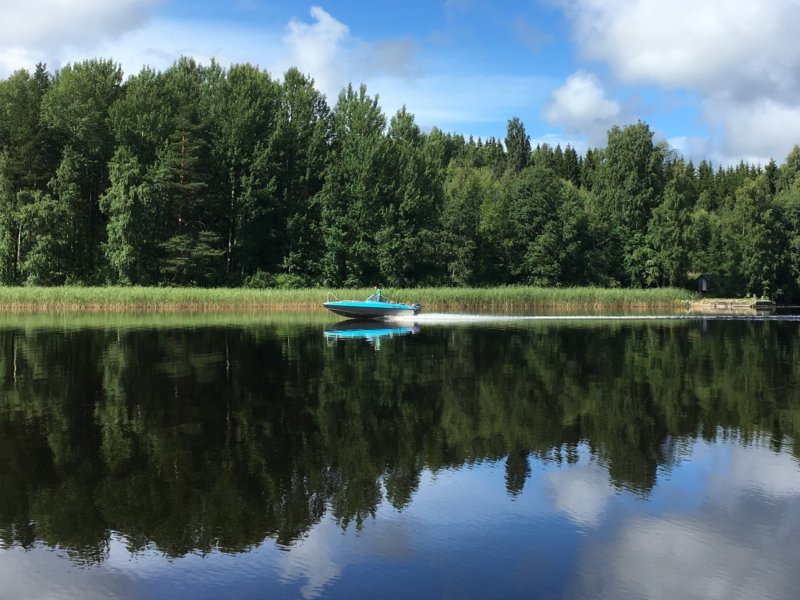 Boating on Lake Näsijärvi Boating on Lake Näsijärvi