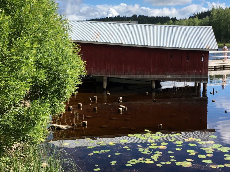 A leaning boat shed, Virrat A leaning boat shed, Virrat