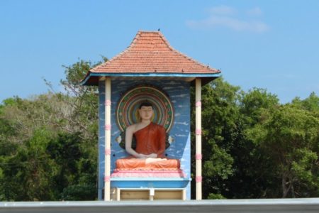 Buddhist temple, Colombo to Kalpitiya Temple, Colombo to Kalpitiya
