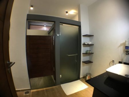 Aliya Resort bathroom