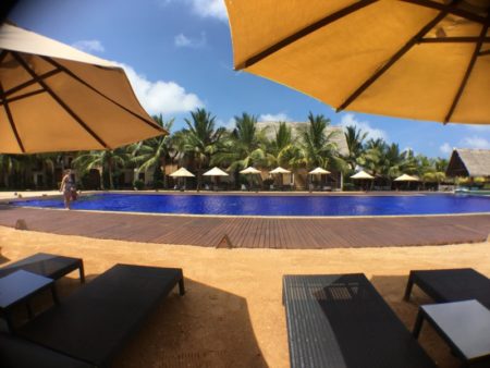 Maalu Maalu Resort pool area