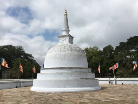 Ruwanwelisiya Dagoba side tower