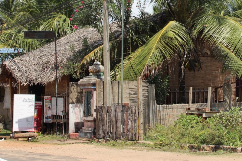 Sri Lanka coconut thatched house Sri Lanka coconut thatched house