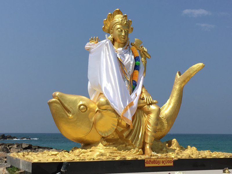 Golden statue, Sri Lanka's south Golden statue, Sri Lanka's south