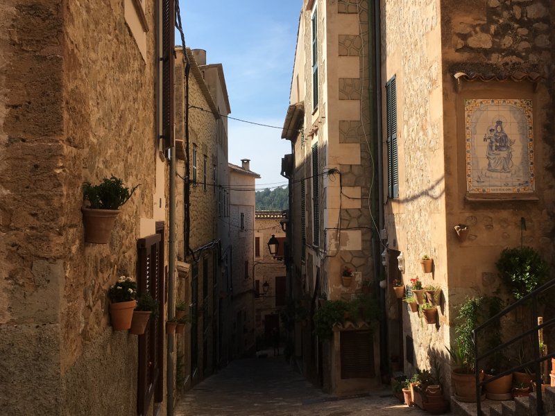 Typical lane of Estellencs, Mallorca Typical lane of Estellencs, Mallorca