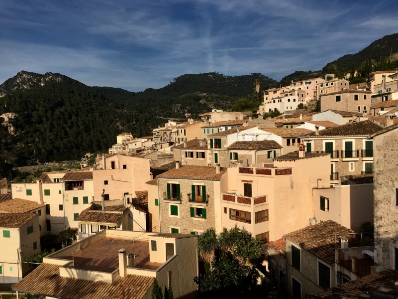 General view of Banyalbufar, Serra de Tramuntana Banyalbufar, Serra de Tramuntana