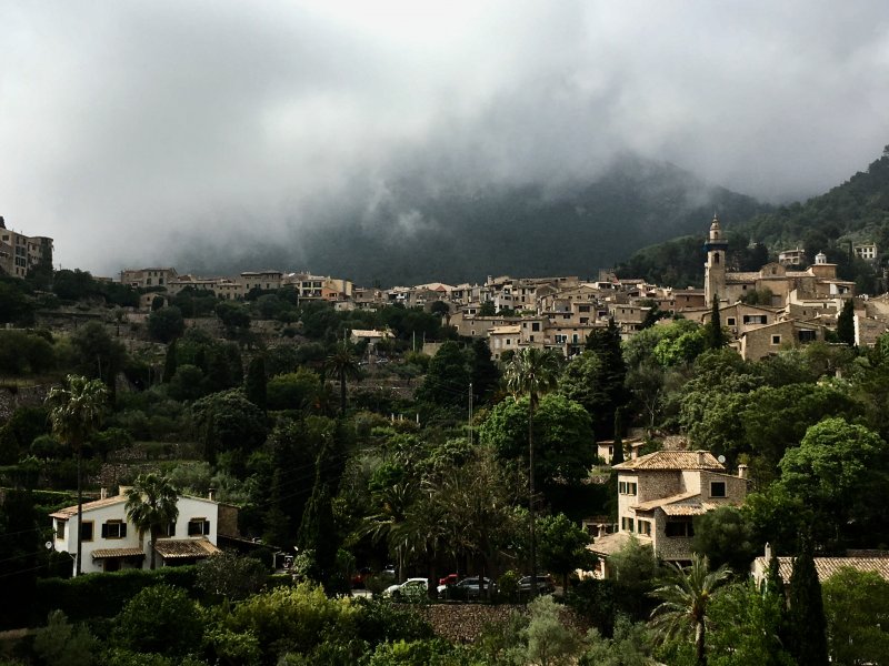 The pretty island of Mallorca: Valldemossa The pretty island of Mallorca: Valldemossa