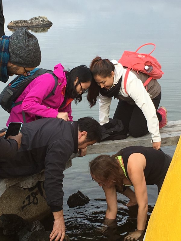 Looking for a phone in Arctic waters Rescuing a phone at the three nations border point