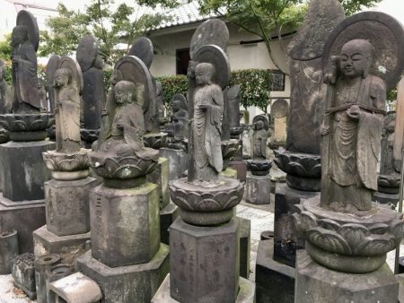 Joymoin Temple thousands of statues