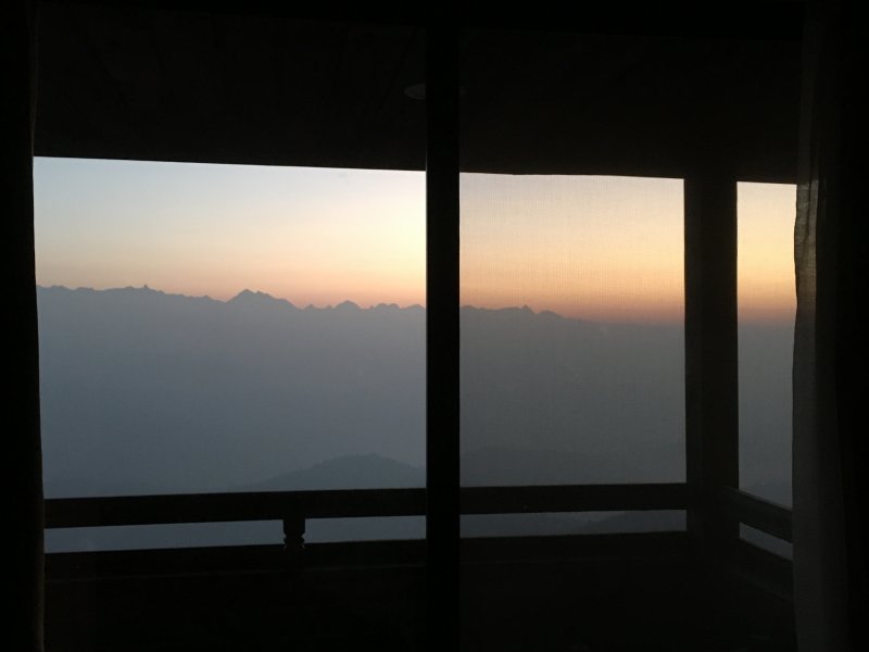 Hotel Country Villa, Nagarkot: sunrise view from my bed Hotel Country Villa, Nagarkot: sunrise view from my bed