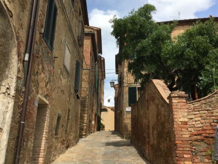 Touring Tuscan hilltop towns