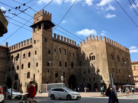 Palazzo Re Enzo from Via Rizzoli