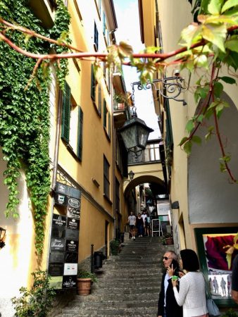Bellaggio alley