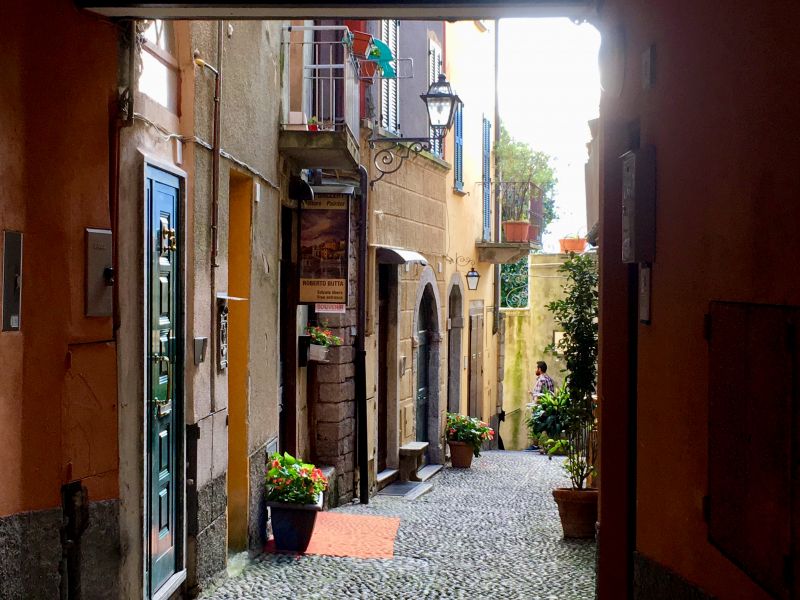 Bellaggio side street