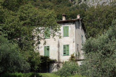 Lago di Como hillside house
