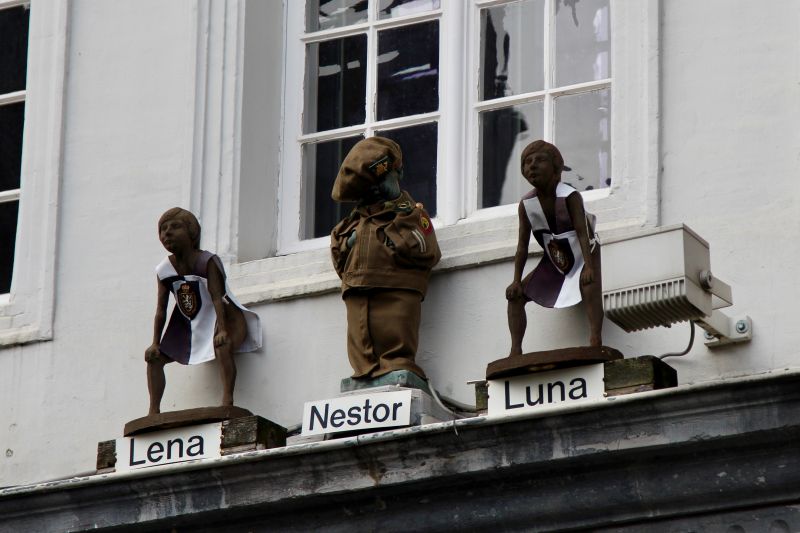 Manneken Pis of Ghent: Lena, Nestor and Luna