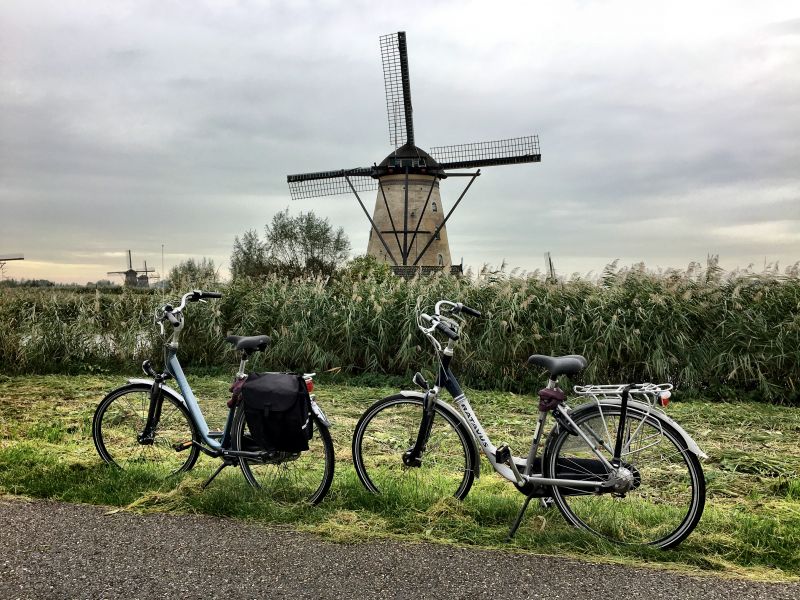 Kinderdijk windmill and bikes