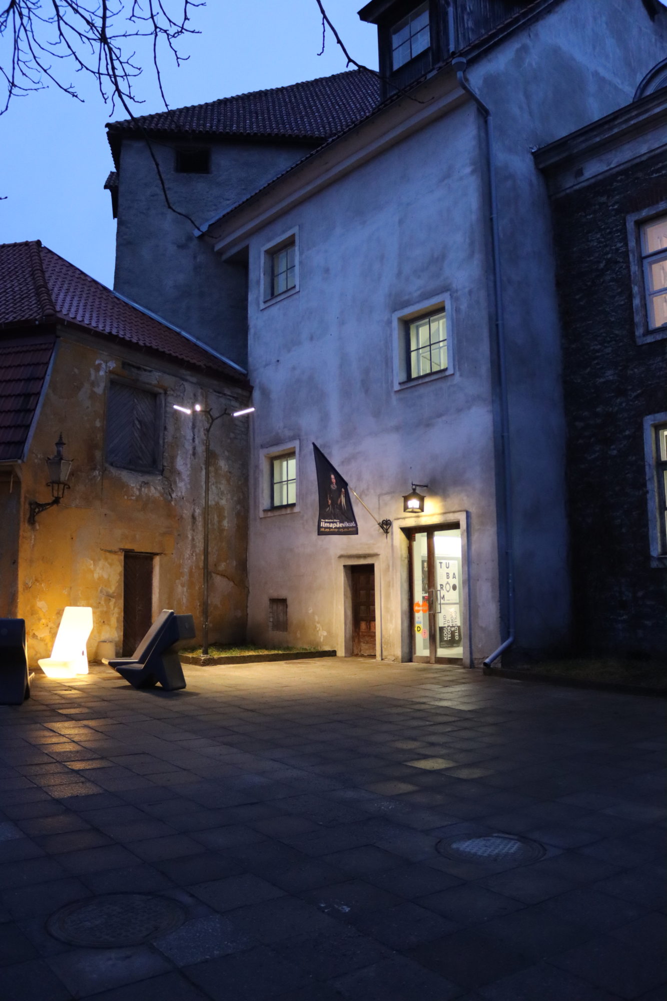 The blue moment on a Tallinn Courtyard