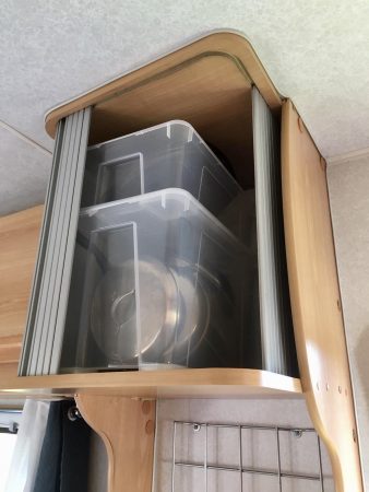 Motorhome kitchenware