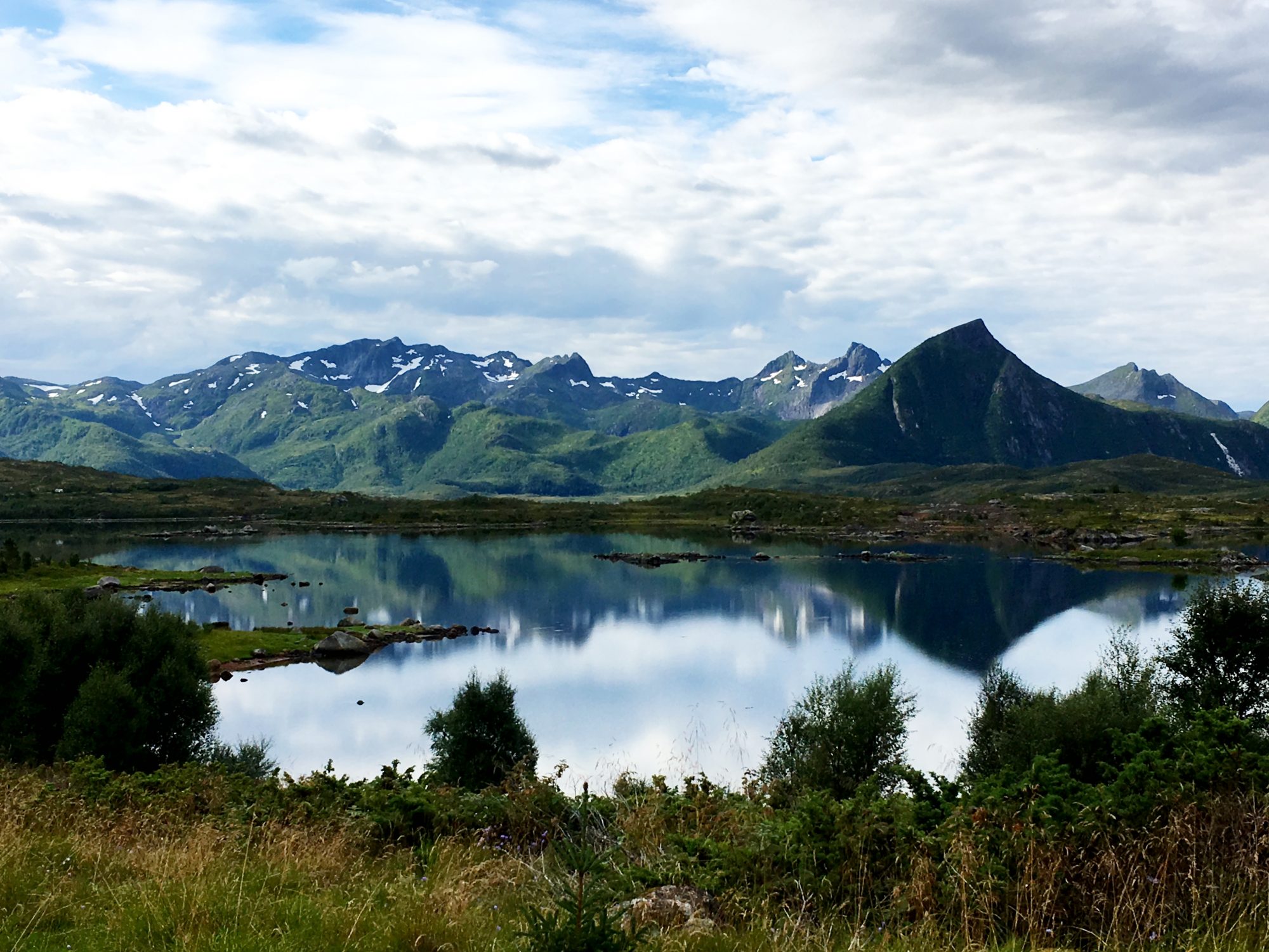 Lofoten mountains Norway by motorhome: typical Lofoten scenery