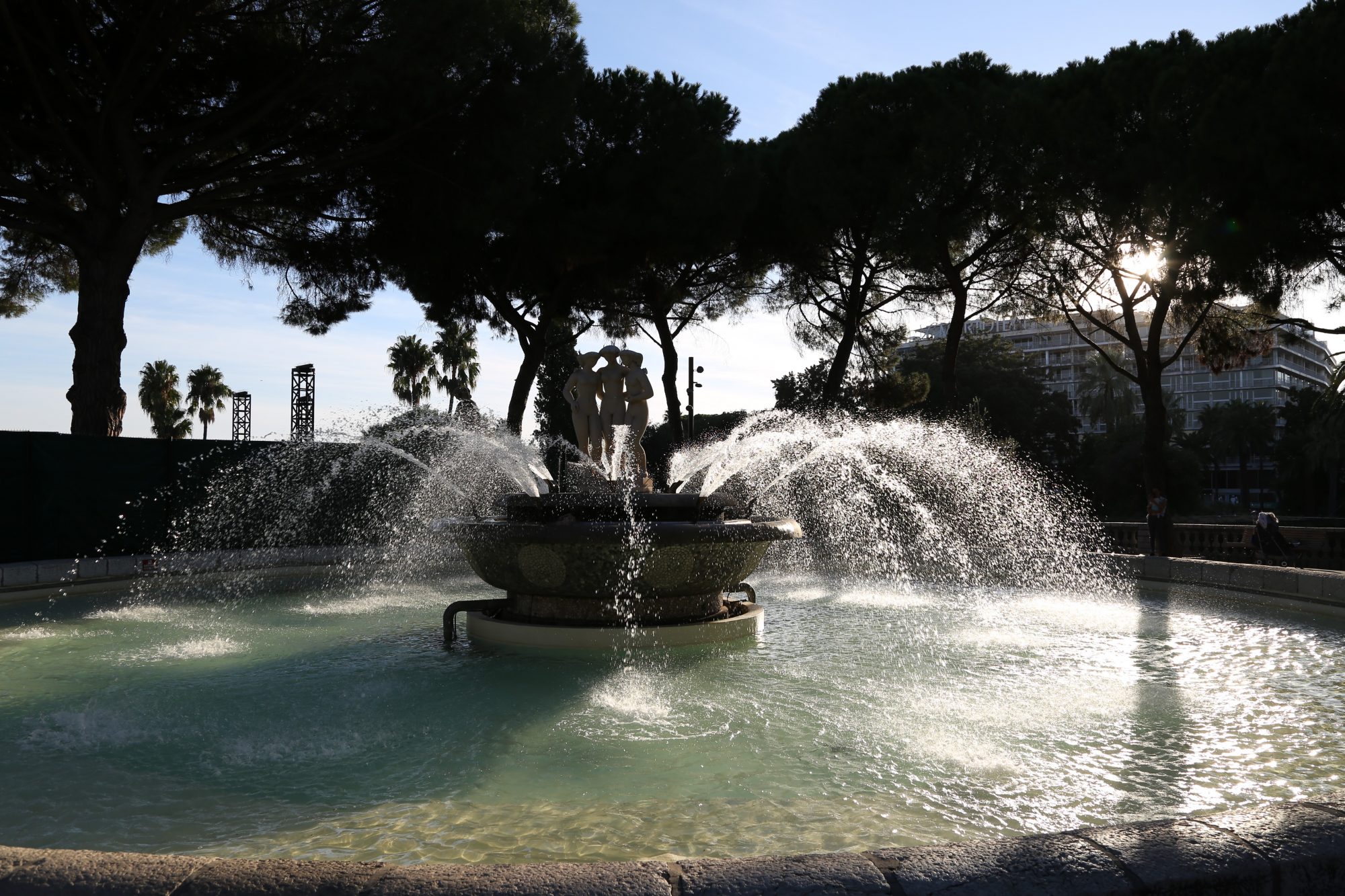 Nice in one day: fountain on Promenade des Anglais Nice in one day: fountain on Promenade des Anglais
