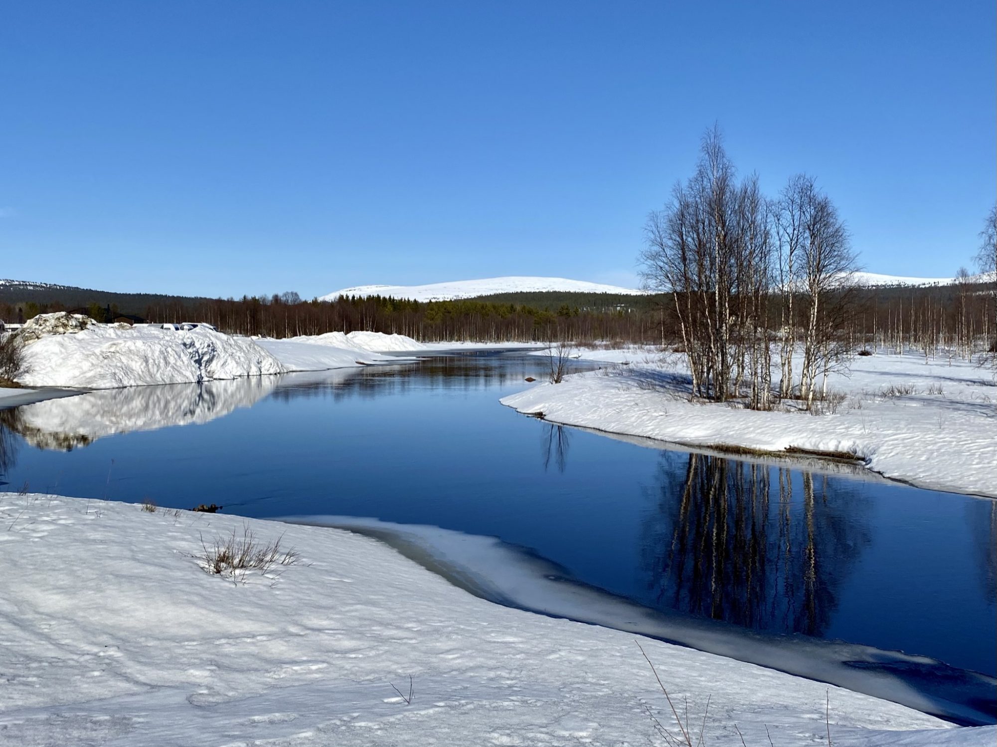Arctic Lapland spring: the Äkäsjoki river