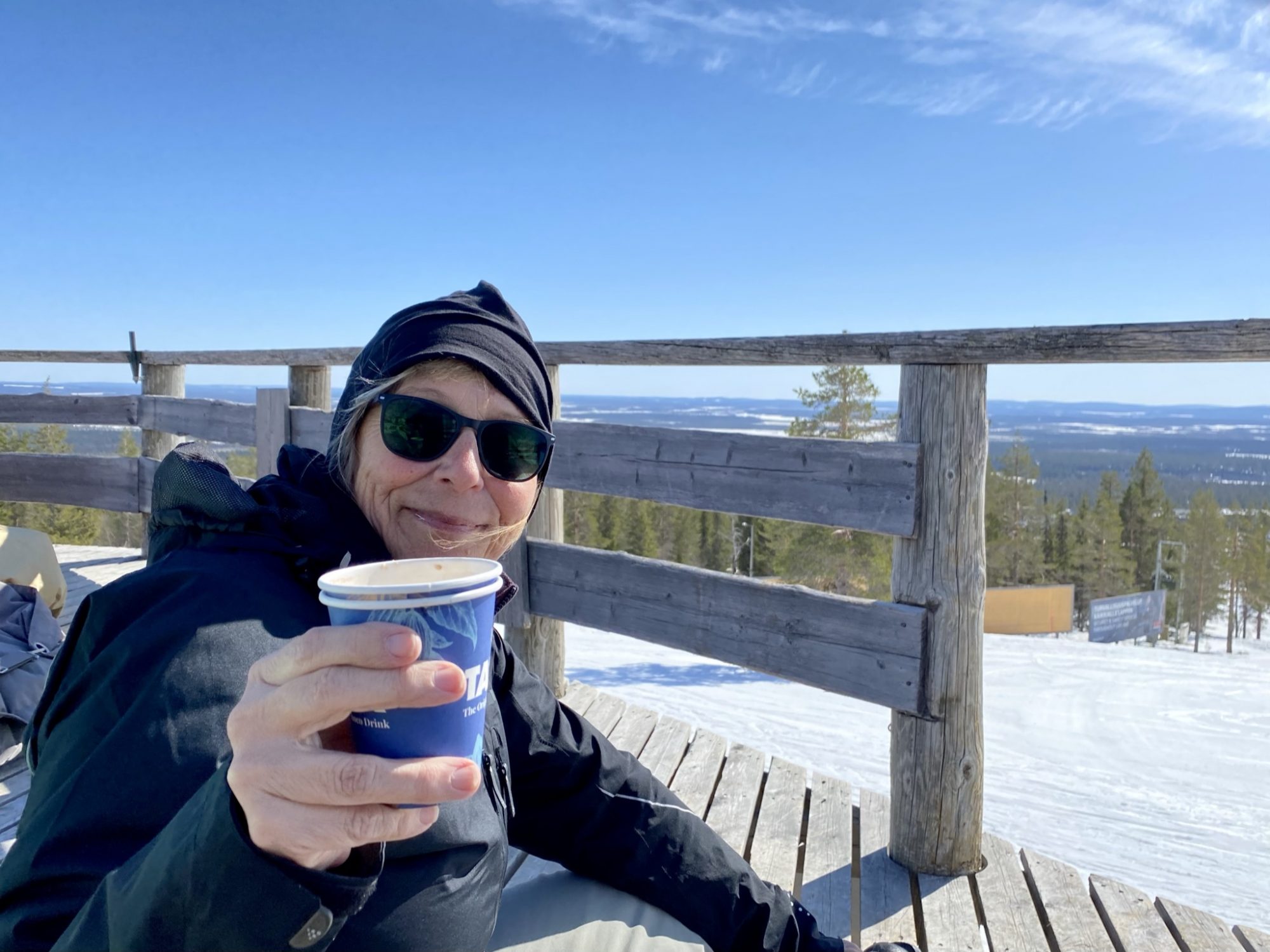 Cheers! Skiing in April, Ylläs, Lapland