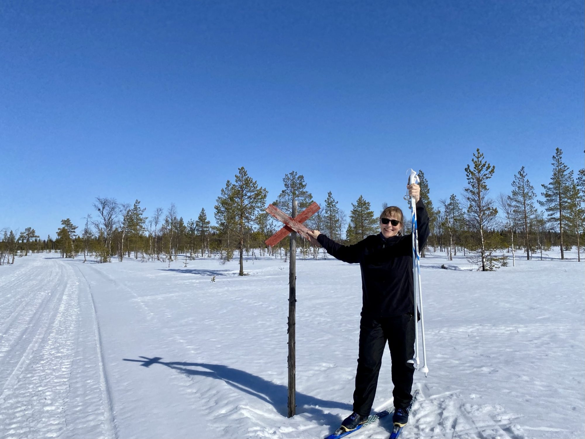 Arctic Lapland spring: back country skiing
