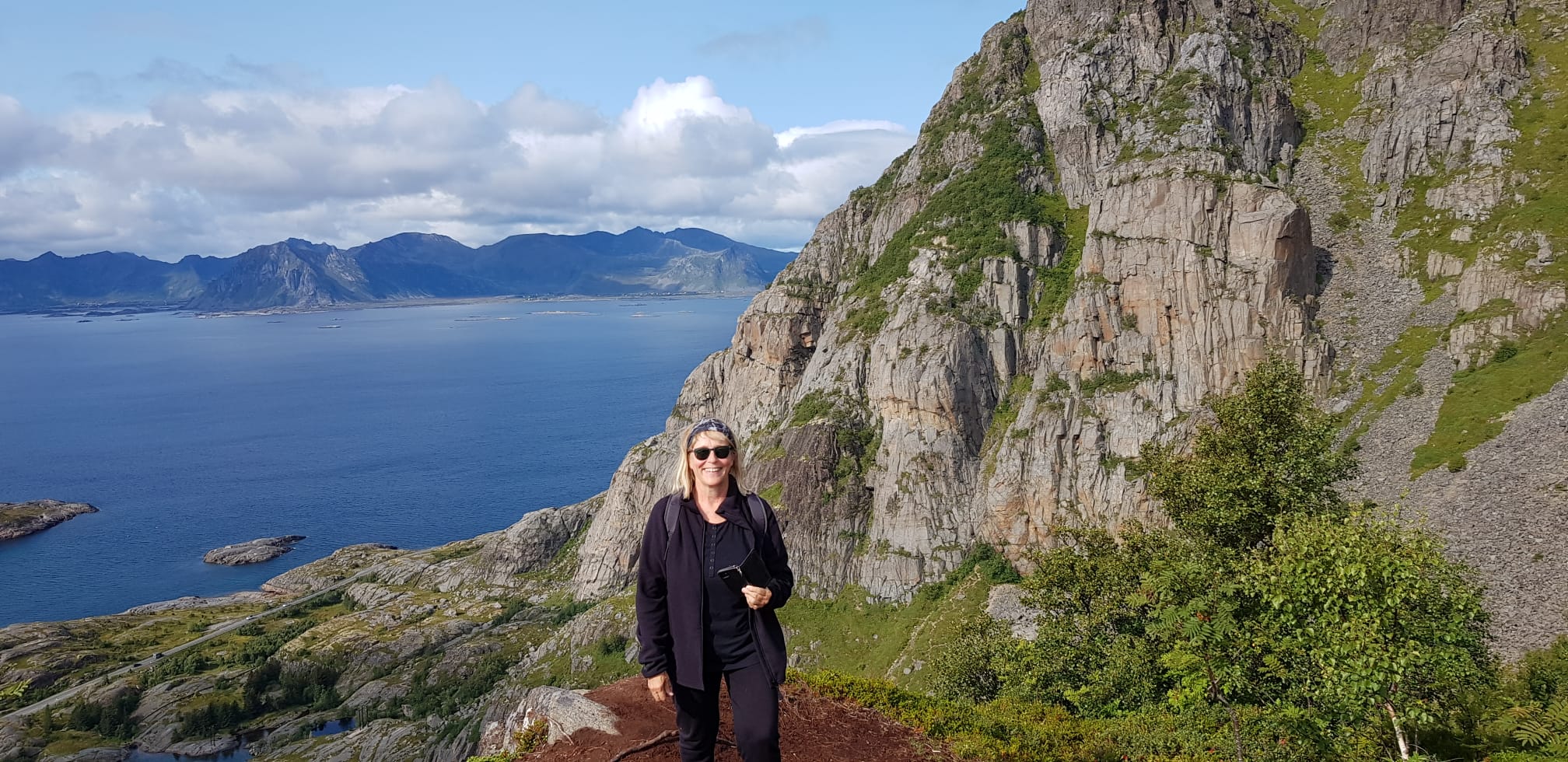 Almost up: Heia, Henningsvaer