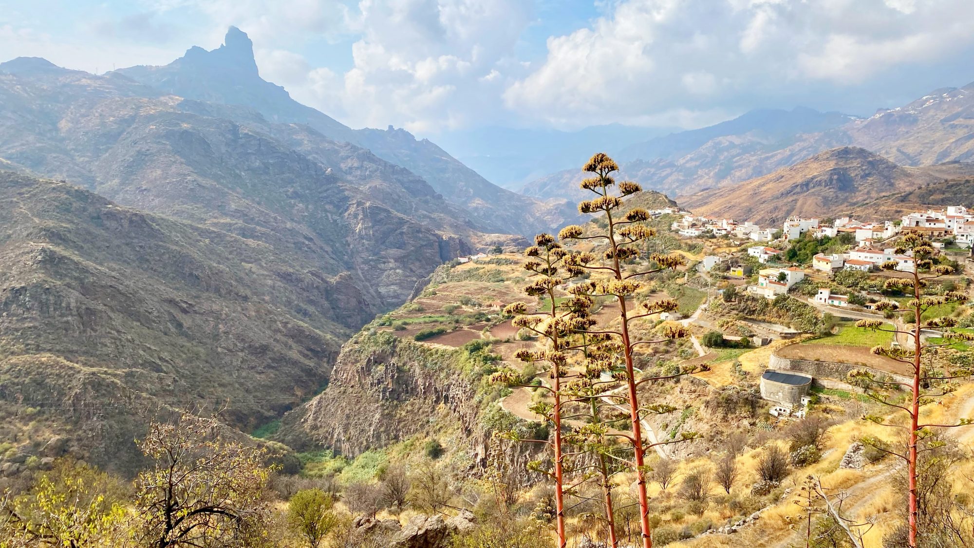 Tejeda at the edge of a deep barranco Gran Canaria's highest mountains: Tejeda