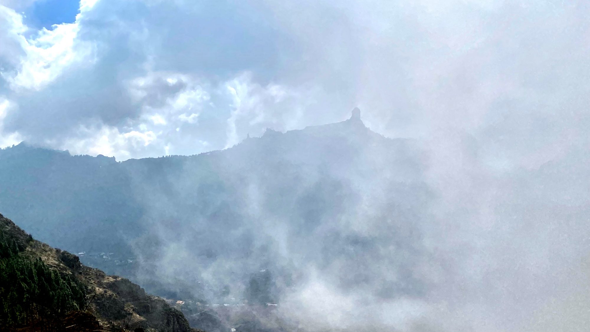 Gran Canaria’s mountainous inland with Roque Bentayga in the middle Roque Bentayga hidden behind the clouds