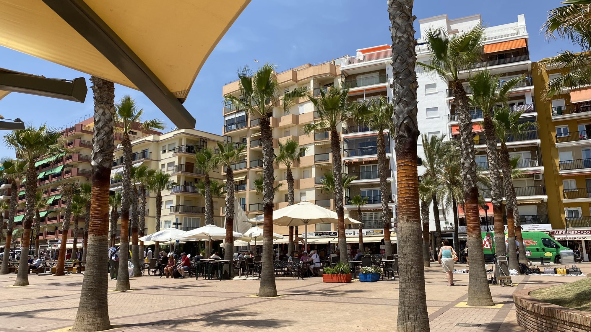 Paseo Maritimo, Fuengirola beach, Costa del Sol Paseo Maritimo, Fuengirola beach, Costa del Sol